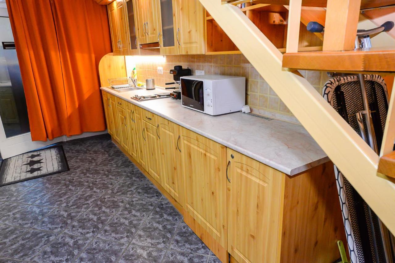 Tinodi Fogado Bed & Breakfast Sárvár Екстериор снимка