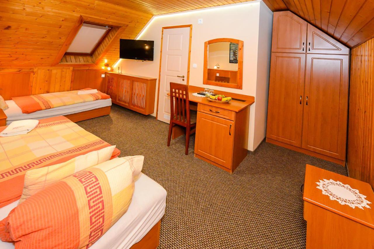 Tinodi Fogado Bed & Breakfast Sárvár Екстериор снимка